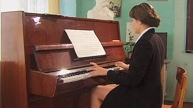 Школьница 1 (2001) русский порно фильм Нестора Петровича