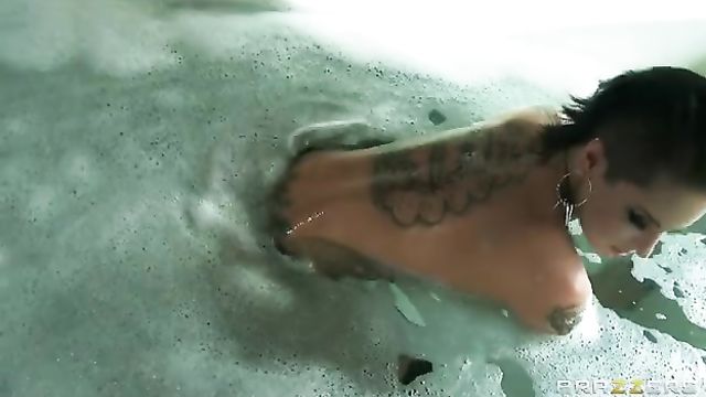 Анальное удовольствие от большого члена