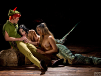 Все порно фото из фильма Питер Пэн XXX: Пародия (2015)